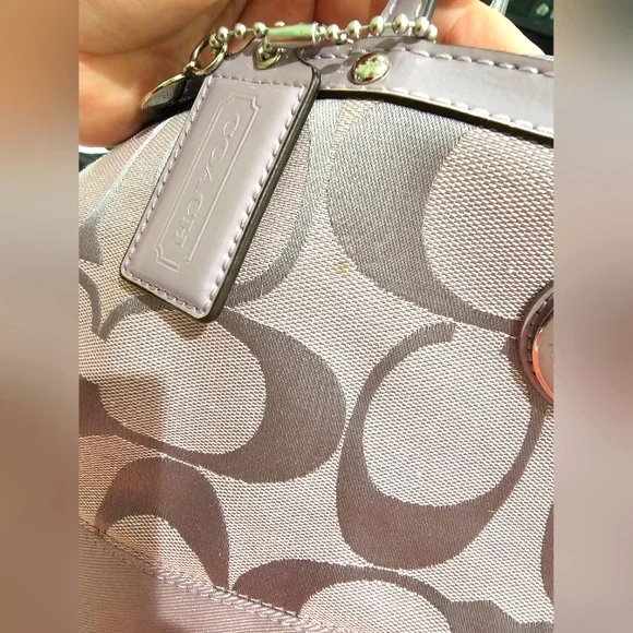 Coach Signature Stripe Tote Bag purse, Lavender with patent leather trim F19046 - Picture 9 of 10